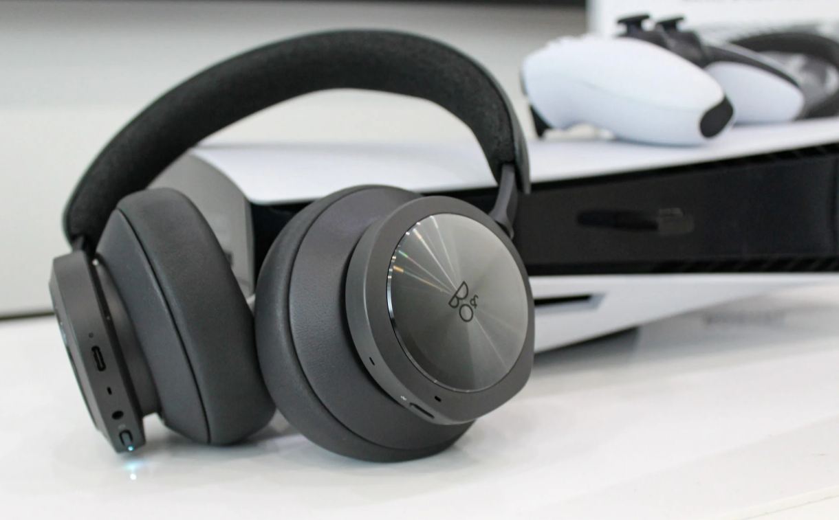 Bang & Olufsen Beoplay Portal, A Deep Dive into Premium Gaming Audio and Design