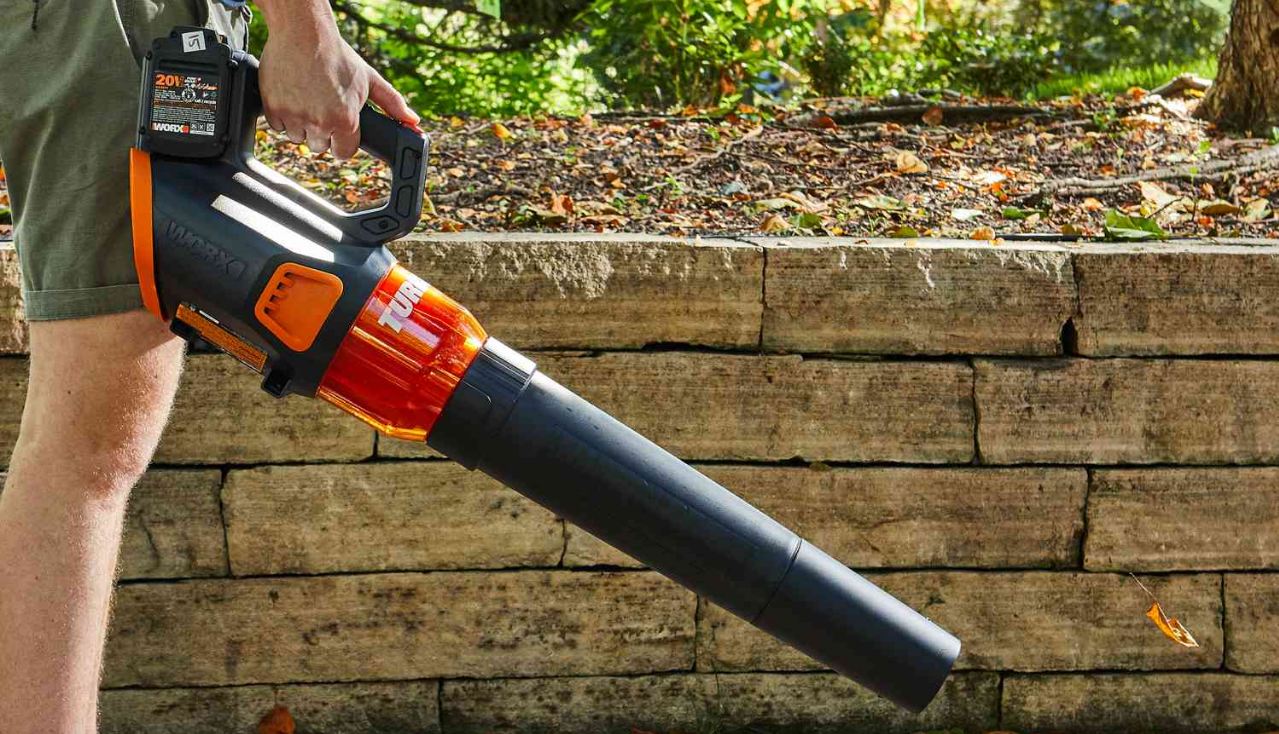 Cordless Leaf Blowers, The Ultimate Guide to Power, Convenience, and Eco-Friendly Yard Care