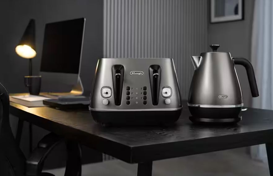 Elevate Your Breakfast Routine with the De'Longhi Distinta Flair Toaster, A Fusion of Style and Function