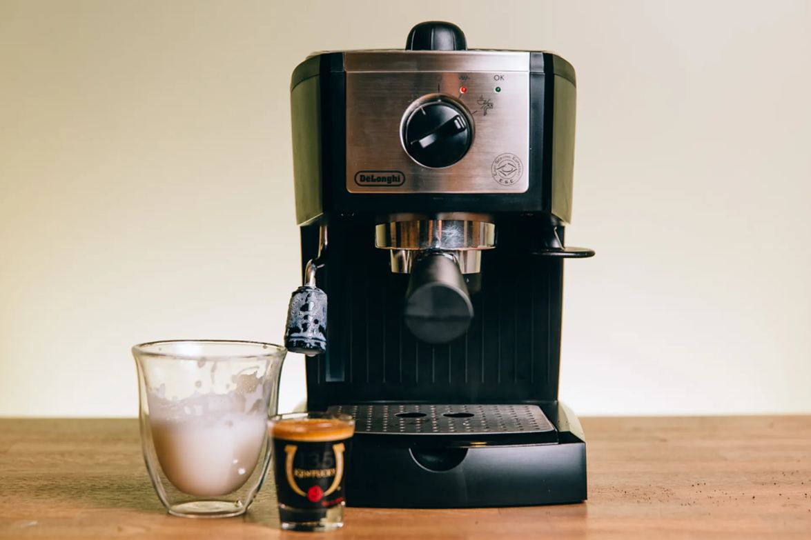 The Ultimate Guide to De'Longhi Espresso Machines, From Beginner to Barista