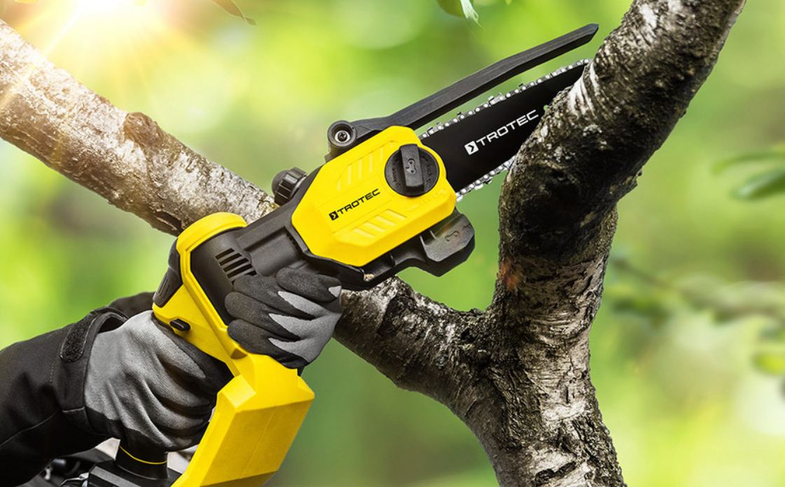 Electric Garden Saw, The Ultimate Guide to Cordless Power for Yard Work