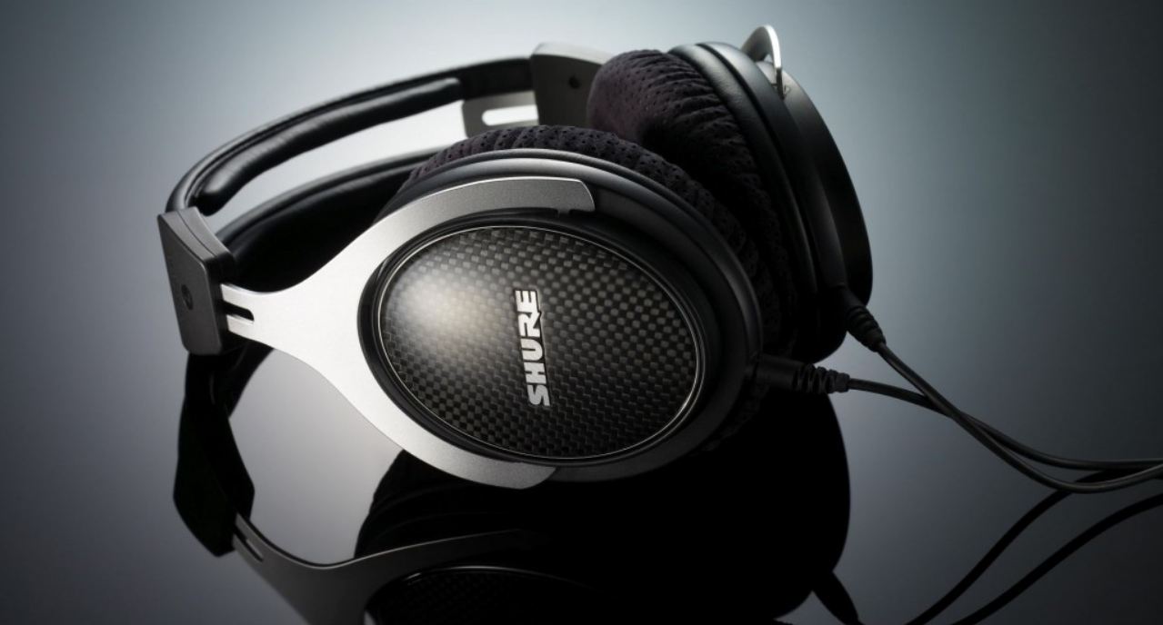 Shure SRH1540, Unveiling the Audiophile Experience in Premium Headphones