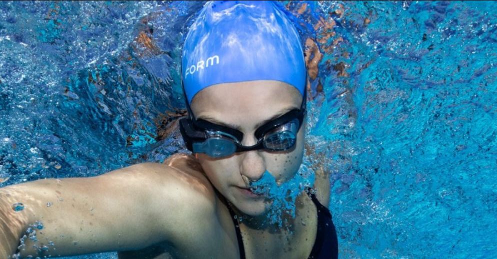 Form Smart Swim Goggles: Revolutionizing Your Swim with Cutting-Edge Technology - Amazing Gadgets Outlet