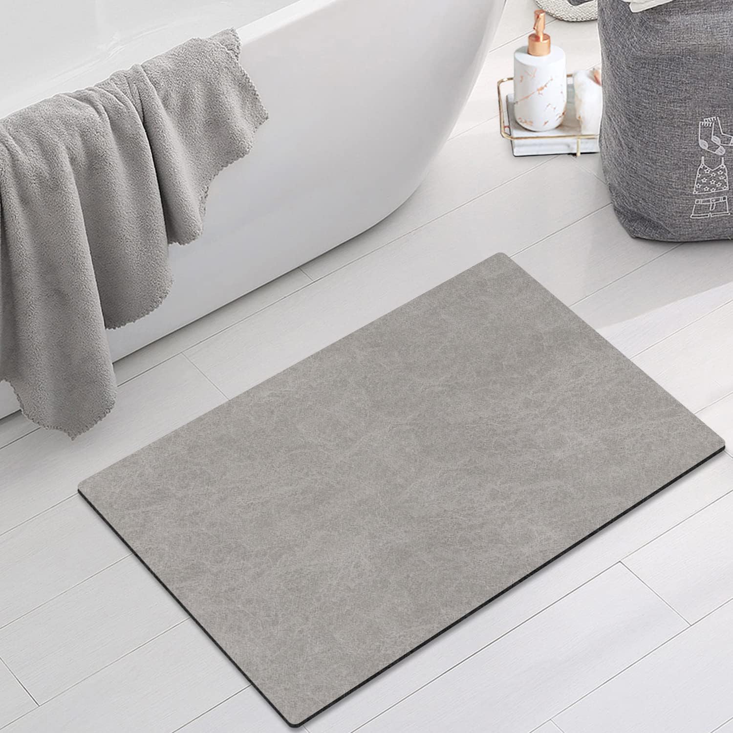 Bath Mat, Non Slip Bathroom Mat, Super Absorbent Floor Mat, 60 x 40 cm Washable Grey Bath Mats for Bathroom, Anti Mould Small Bathroom Accessories, Fast Drying Bath Rug for Tub & Bath Room Carpet.