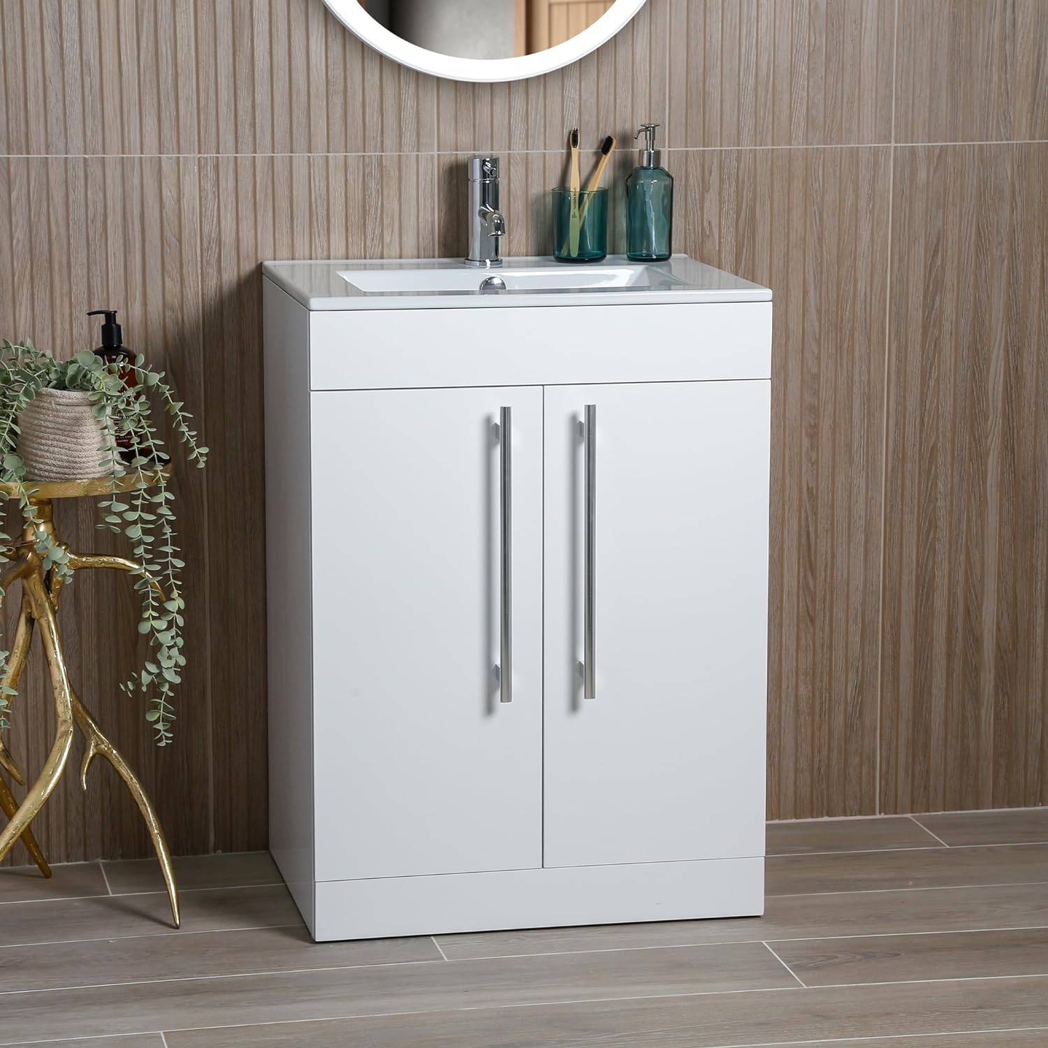 Valta 615mm Vanity Unit Fully Assembled Includes Ceramic Basin Sink Floor Standing Bathroom Storage White.