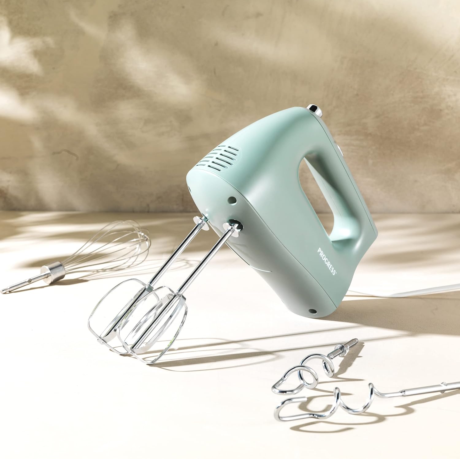 Progress EK5233PTEAL Go Bake! Hand Mixer – Electric Baking Whisk with 5 Speed Settings, 2 Stainless Steel Mixing Beaters & Dough Hooks, Cake Mixer with Eject Function for Easy Cleaning, 250W, Teal - Amazing Gadgets Outlet