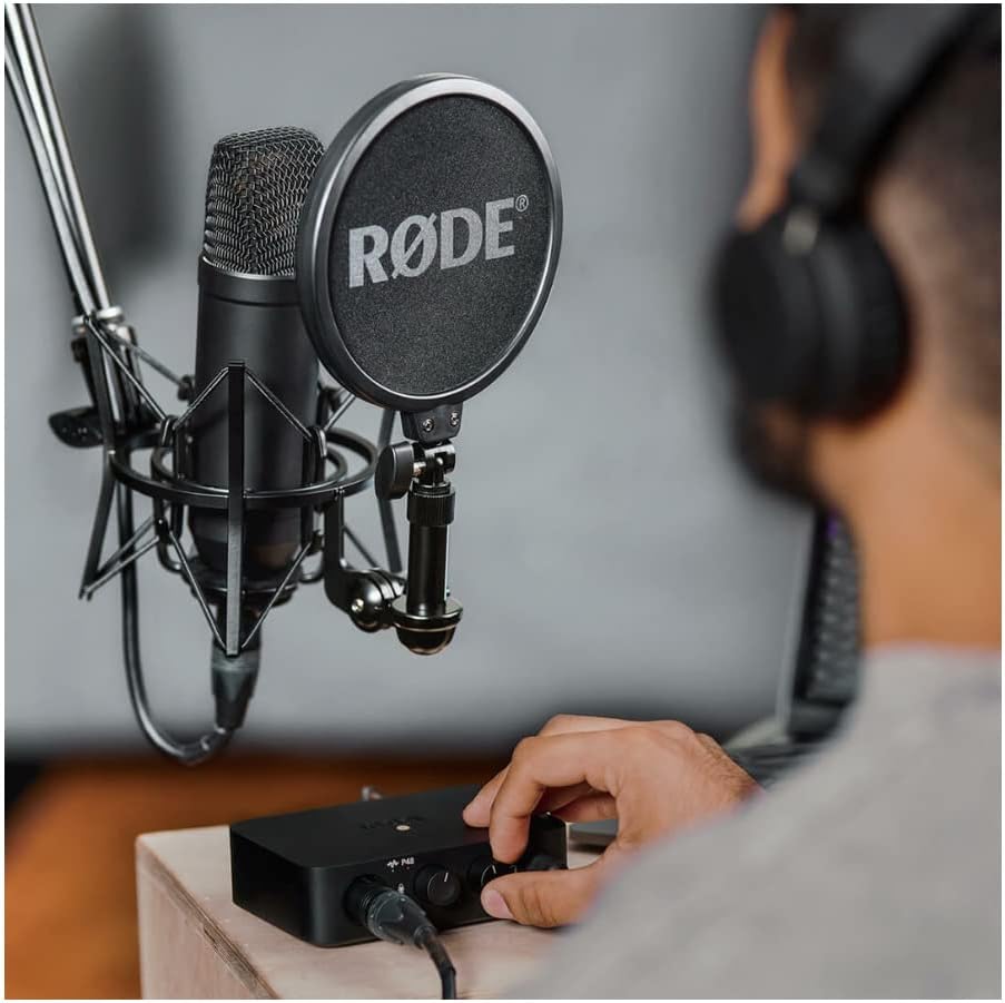 RØDE AI - 1 Studio - grade Single - channel USB Audio Interface with Neutrik Combi - jack for Music Production, Streaming and Podcasting - Amazing Gadgets Outlet