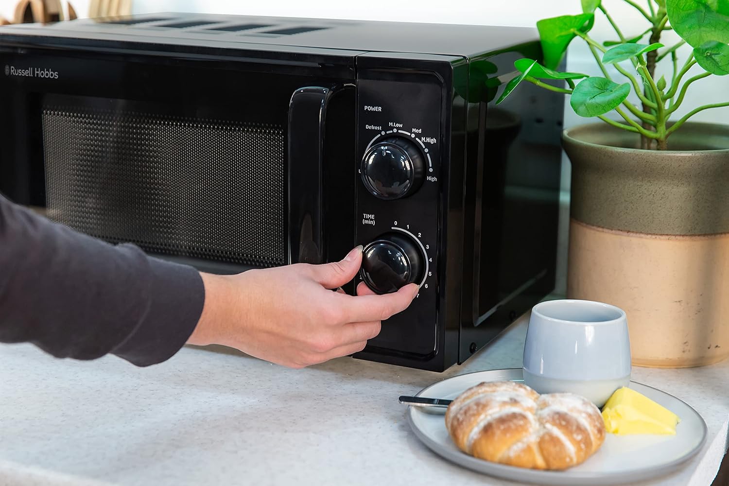 Russell Hobbs 17L Small Microwave Black Manual Textures 700W with 5 Power Levels & 30 min Timer, Defrost Function & Easy Clean, RHM1725B - Amazing Gadgets Outlet