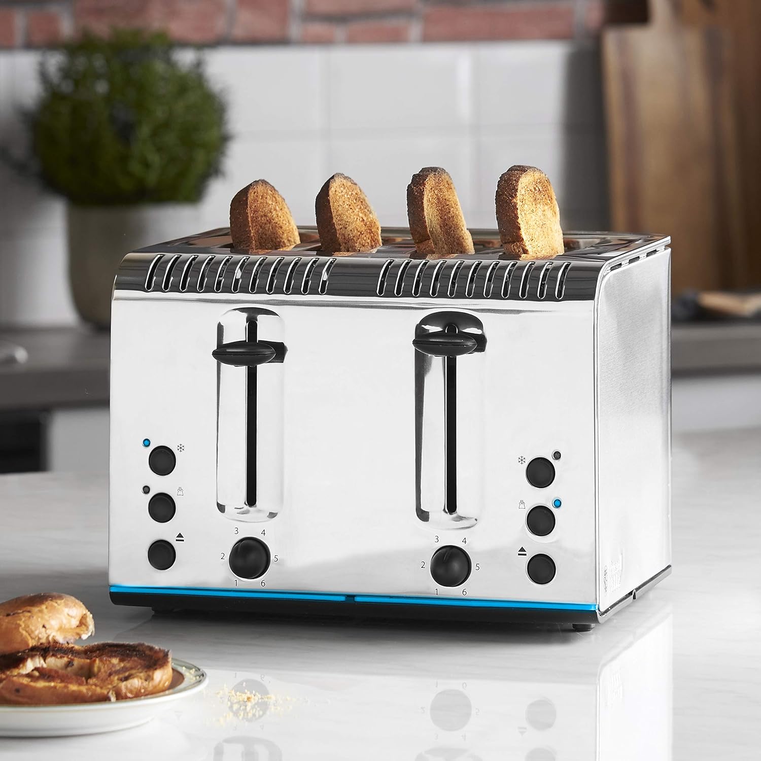 Russell Hobbs 4 Slice Buckingham Toaster with Fast toast technology - (Blue light strip indicates toasting, Independent & Extra wide slots, 2400W, Polished & Brushed Stainless Steel) 20750 - Amazing Gadgets Outlet