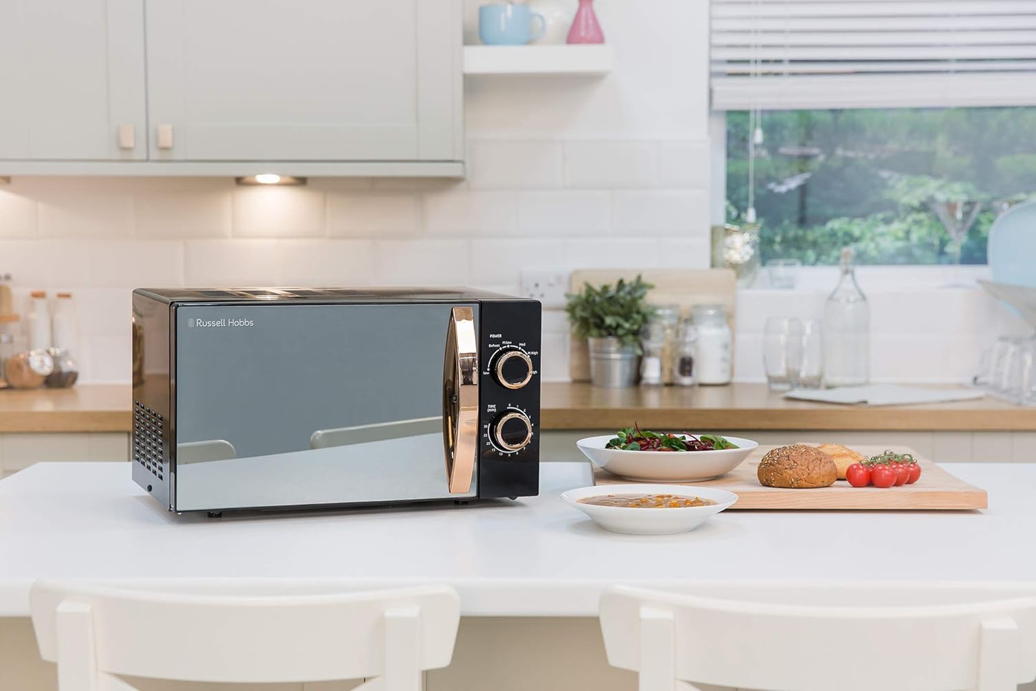 Russell Hobbs RHM1727RG 17 Litre 700 W Rose Gold Solo Microwave with 5 Power Levels, 30 Minute Timer, Defrost Setting, Easy Clean - Amazing Gadgets Outlet