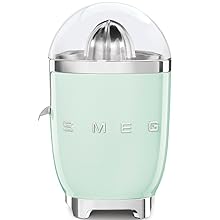 Smeg CJF01CRUK Retro 50's Style Citrus Juicer with Lid, Stainless Steel Reamer and Strainer, Anti - Drip Spout, Cream - Amazing Gadgets Outlet