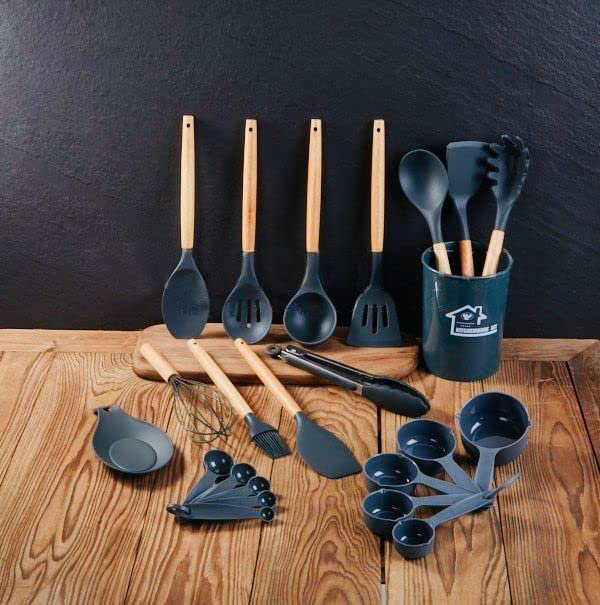 Super Professional 33 Pieces Kitchen Utensil Set, Silicon and Wooden Kitchen Set, Heat Resistant and Non - Sticky Cooking Utensils Set. - Amazing Gadgets Outlet