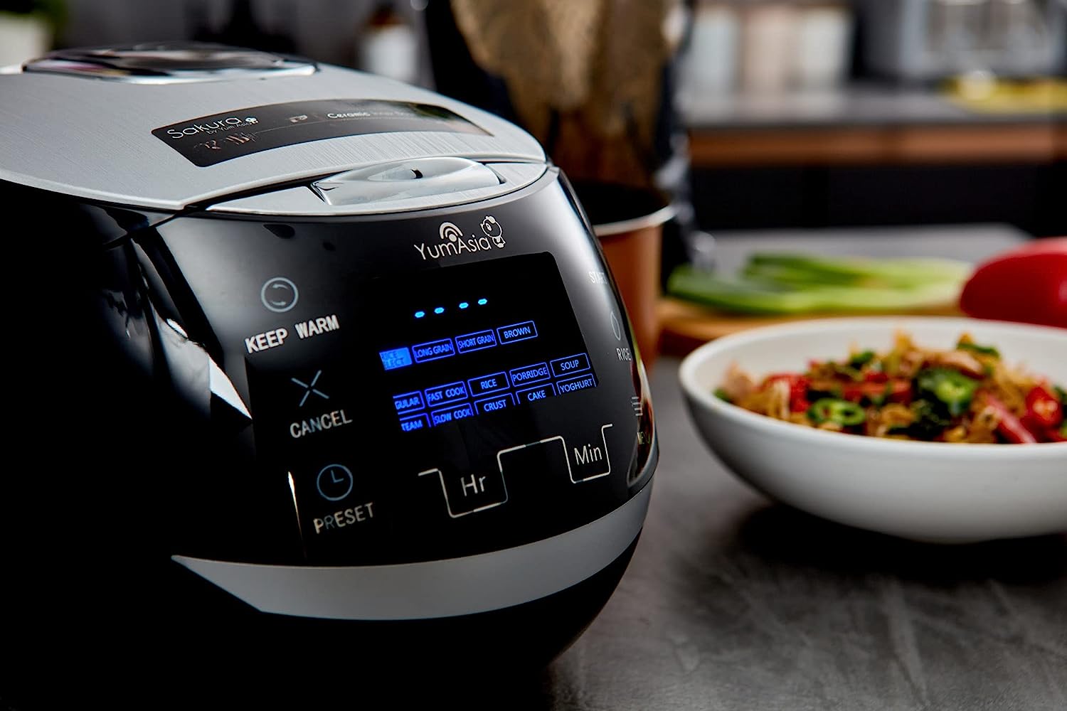 Yum Asia Sakura Rice Cooker with Ceramic Bowl and Advanced Fuzzy Logic (8 Cup, 1.5 Litre) 6 Rice Cook Functions, 6 Multicook Functions, Motouch LED Display, 220 - 240V UK/EU Power (Black and Silver) - Amazing Gadgets Outlet