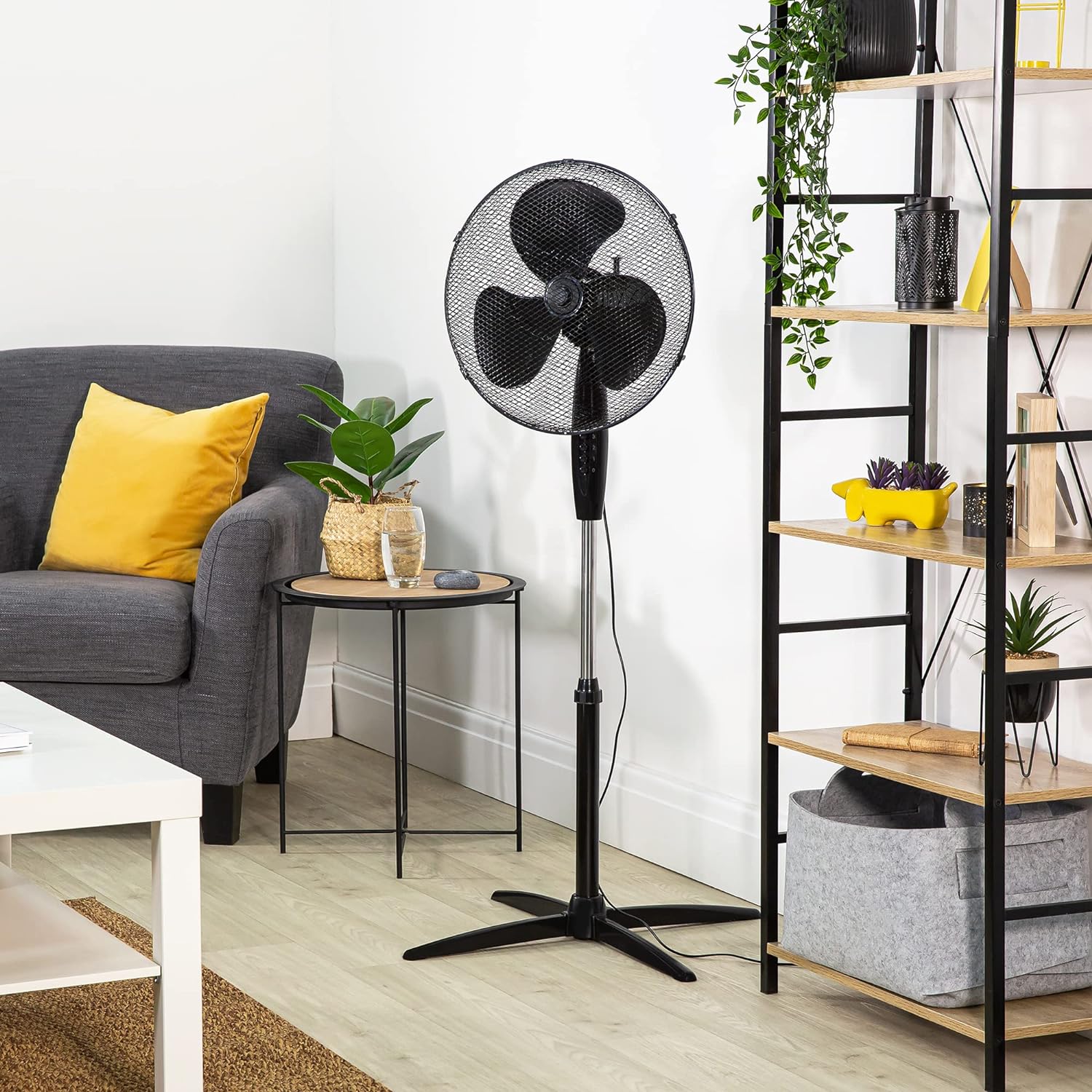 Zanussi 16" Inch, Lightweight, Pedestal Fan, 3 Speeds, Wide - Angled Oscillation, Powerful Airflow, Adjustable Height, Black - ZNPPF1621B - Amazing Gadgets Outlet